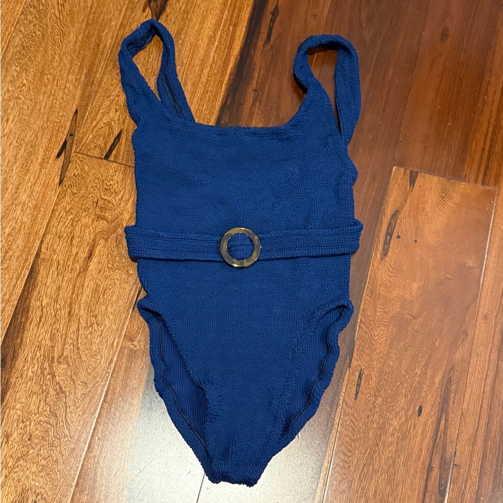 Hunza G Solitaire Belted one-piece — navy